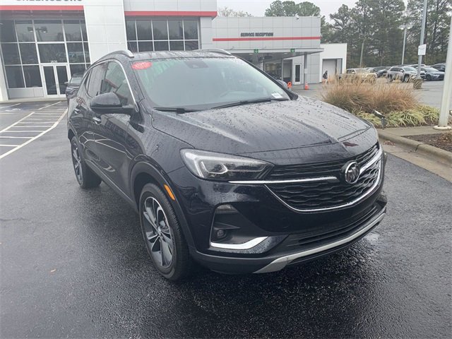 Used 2020 Buick Encore GX Essence image 2