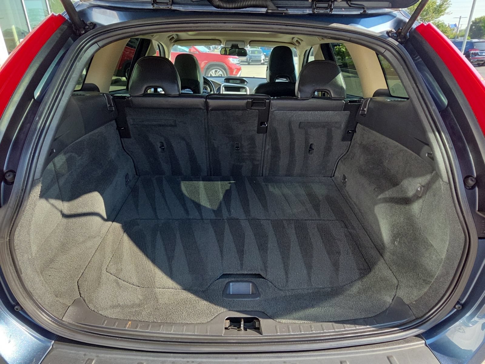 Used 2010 Volvo XC60 T6 AWD/4WD image 11