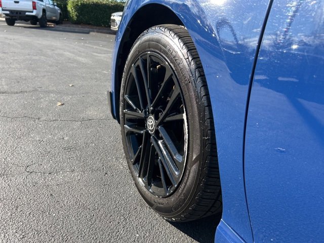 Used 2025 Toyota Camry SE image 9