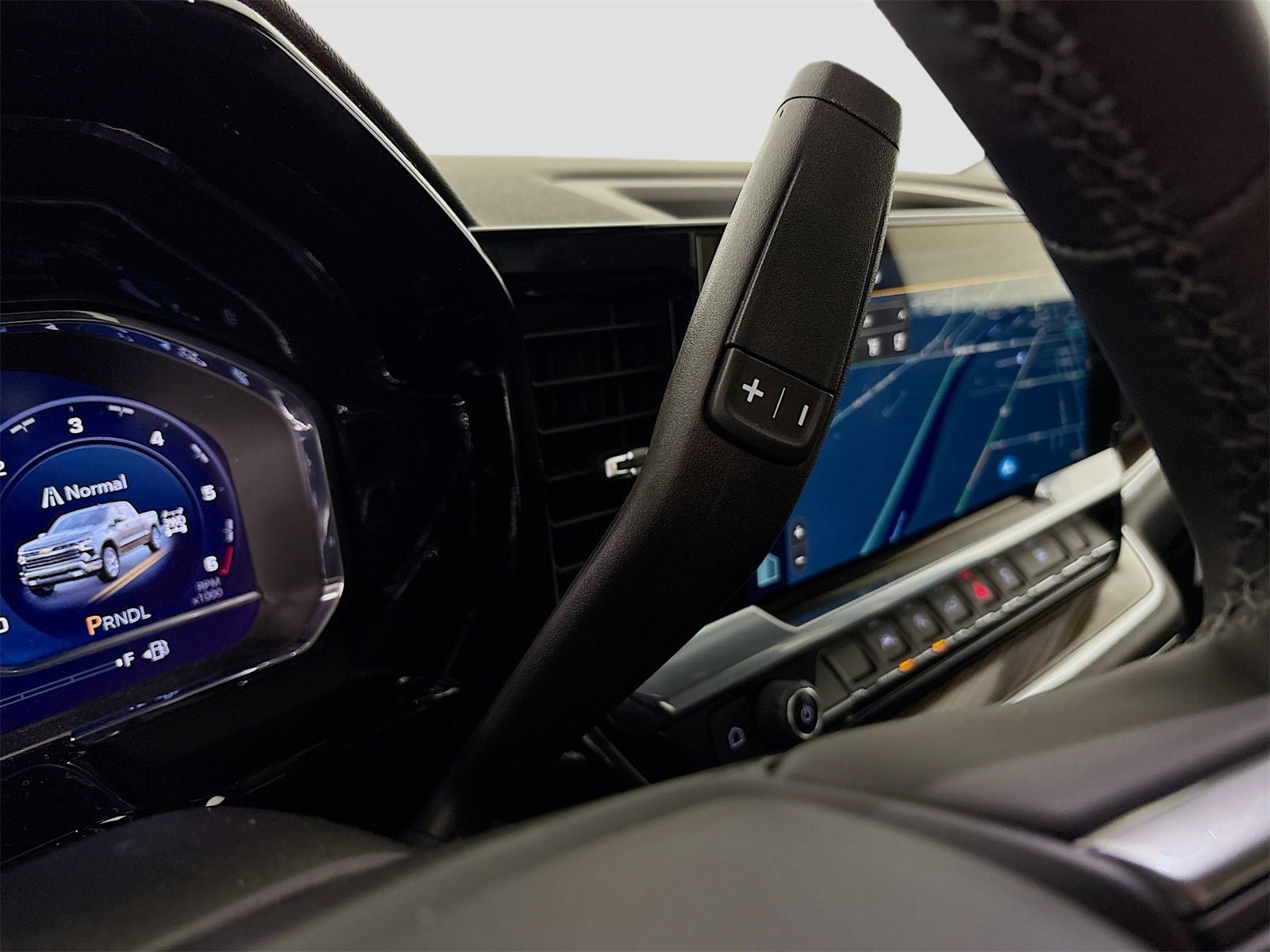 New 2025 Chevrolet Silverado 1500 LT w/ Protection Package image 17