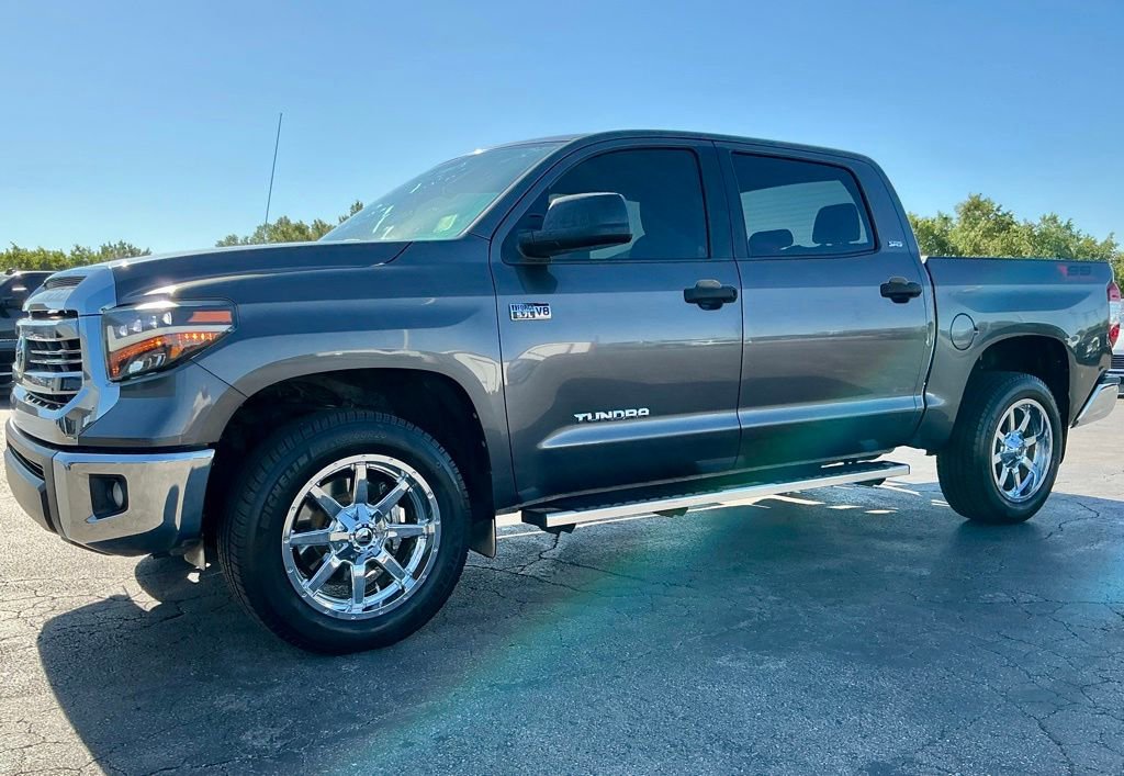 Used 2014 Toyota Tundra SR5 w/ SR5 Upgrade Package AWD/4WD image 6