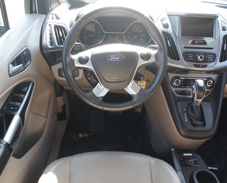 Used 2018 Ford Transit Connect Titanium w/ Titanium Premium Package FWD image 5