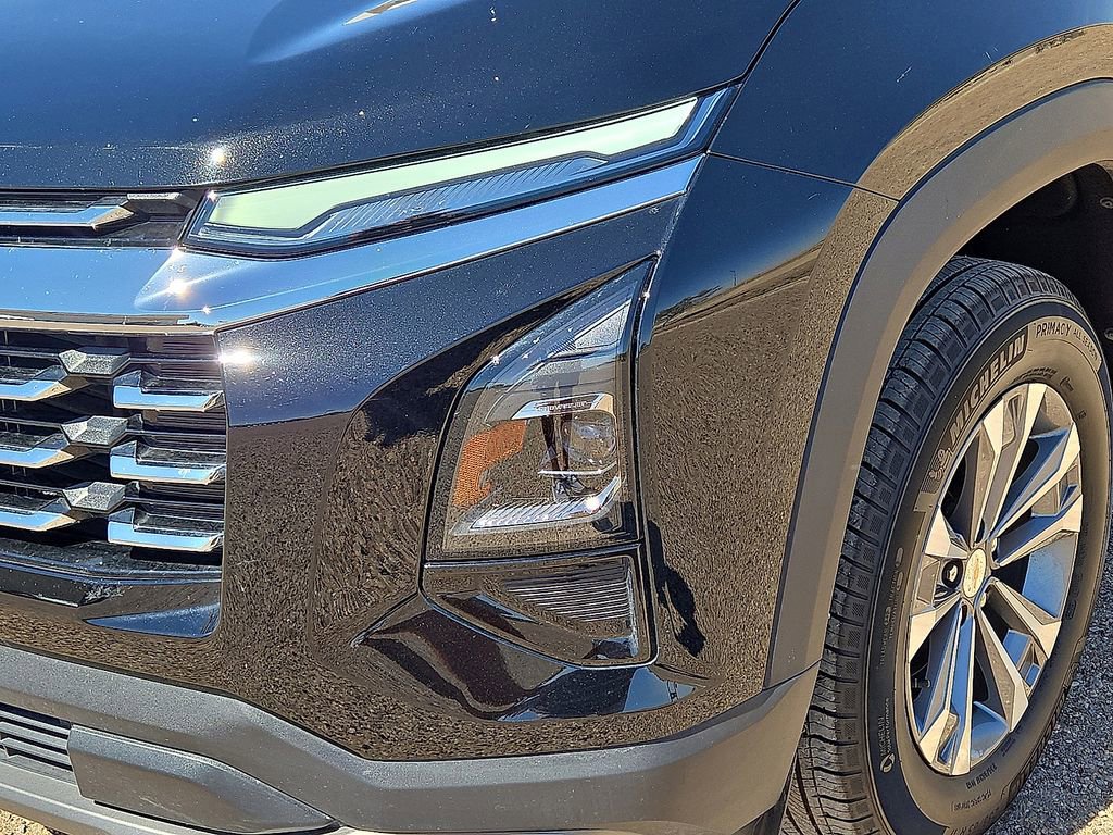 Used 2025 Chevrolet Equinox LT image 9