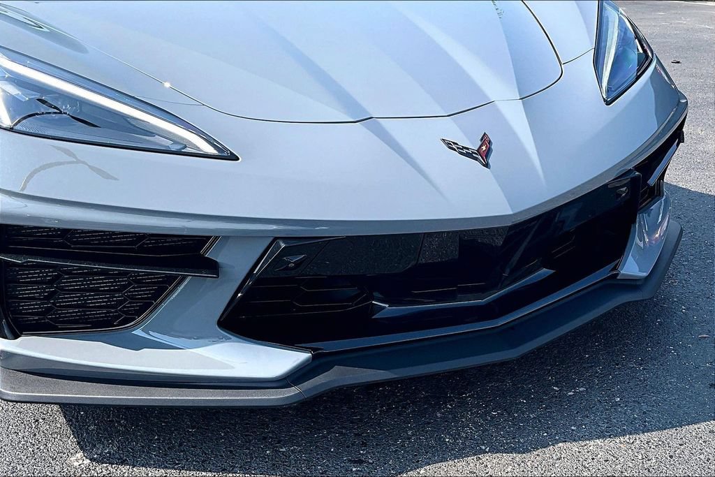 Used 2025 Chevrolet Corvette Stingray Preferred Conv w/ Z51 Performance Package RWD image 30