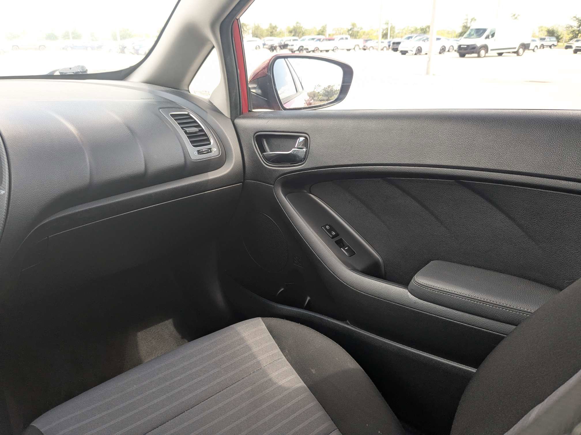 Used 2018 Kia Forte S FWD image 19