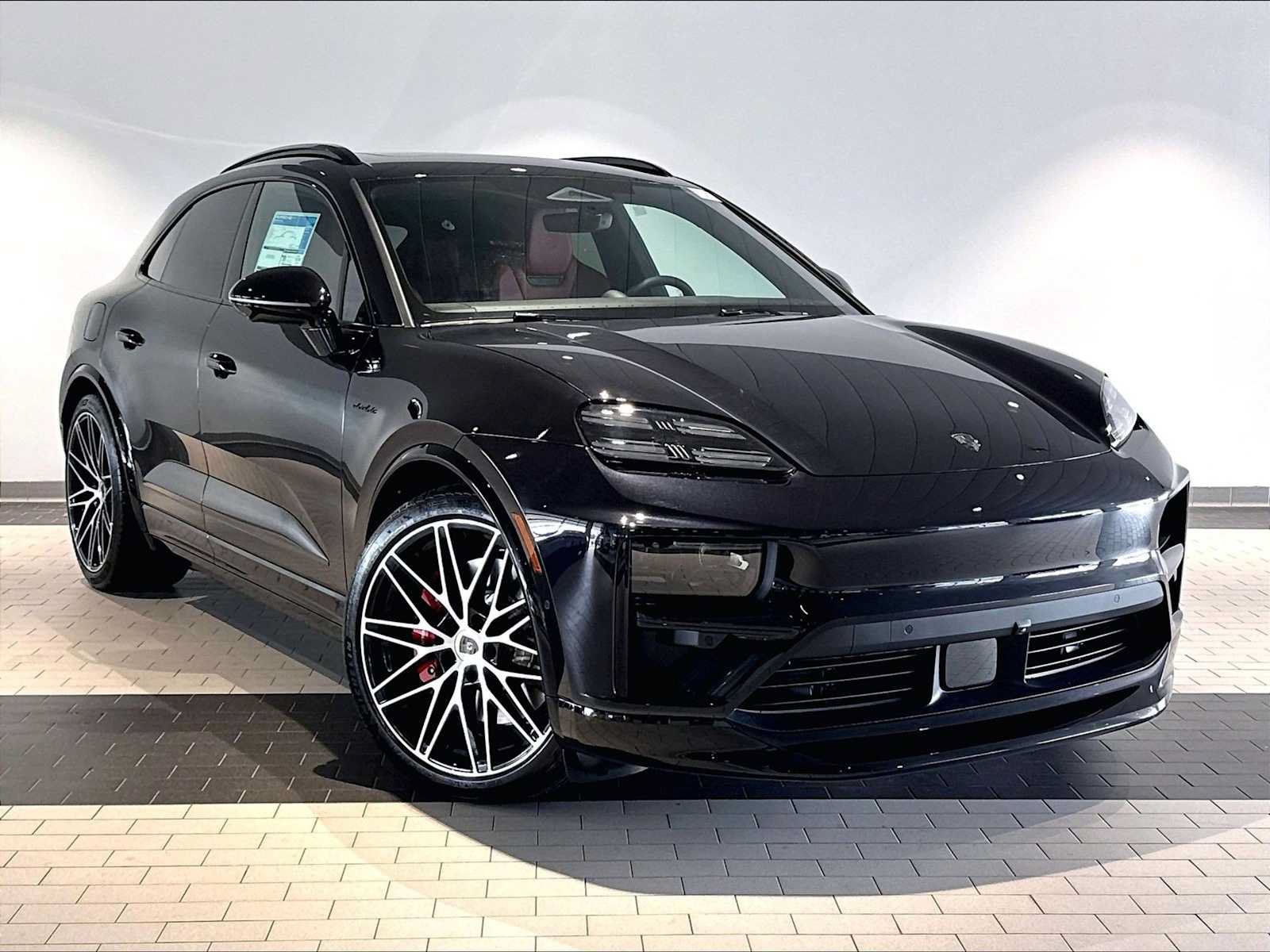 New 2026 Porsche Macan Turbo Electric AWD/4WD image 9