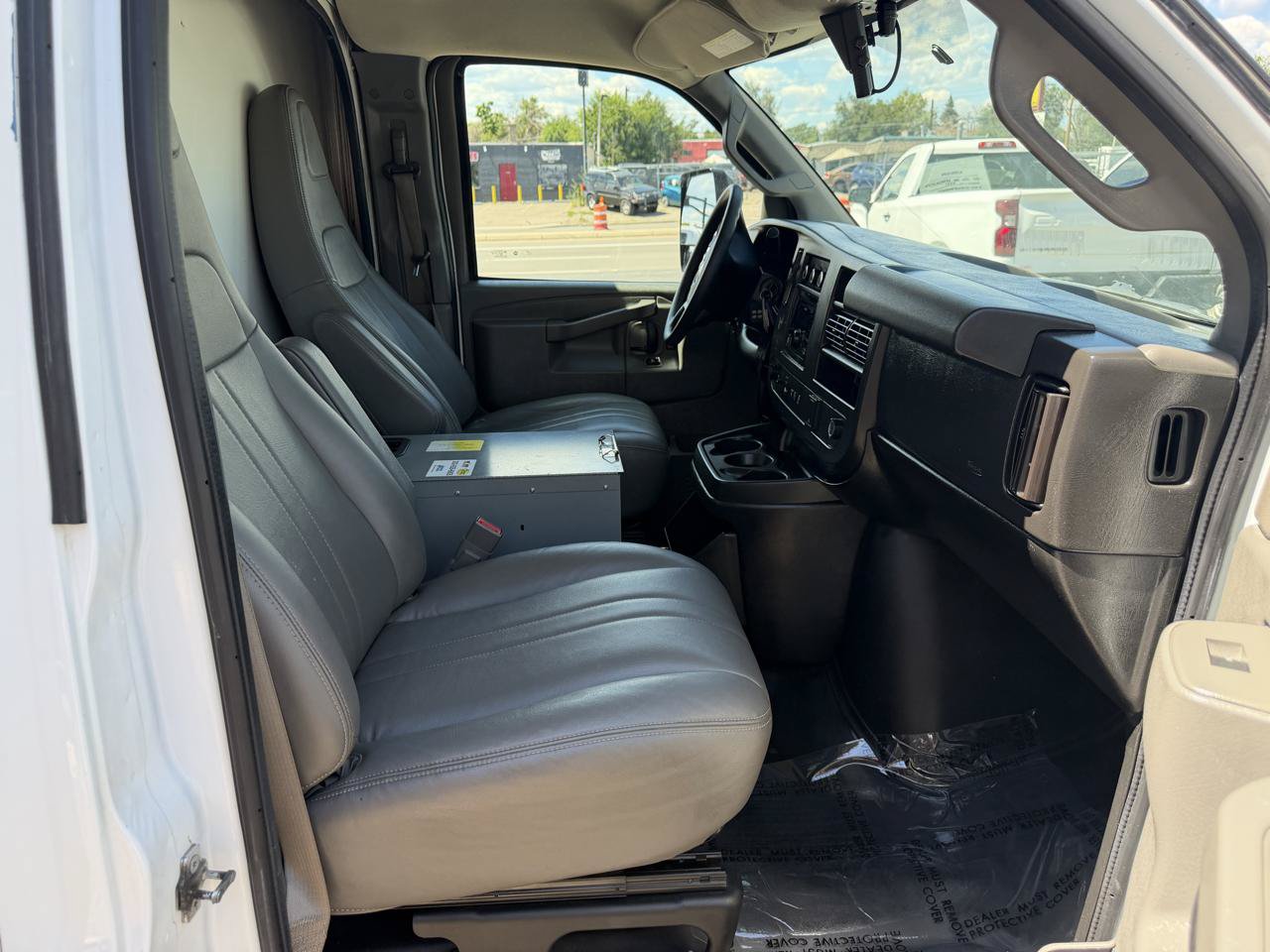 Used 2020 Chevrolet Express 3500 w/ Power Convenience Package RWD image 32