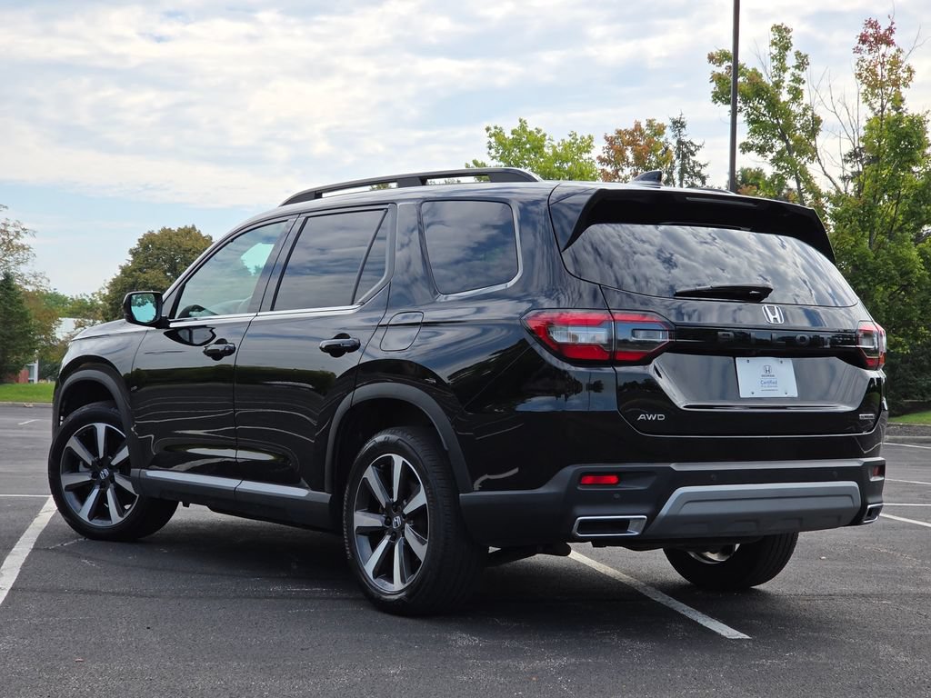 Certified 2025 Honda Pilot Touring image 25