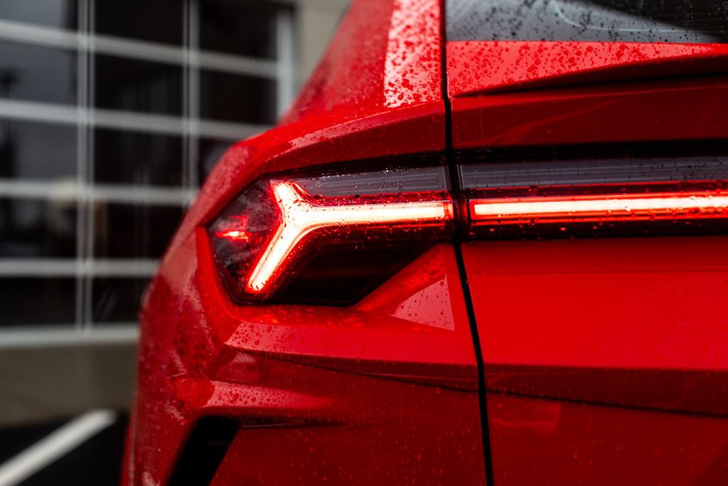 Used 2019 Lamborghini Urus AWD/4WD image 15