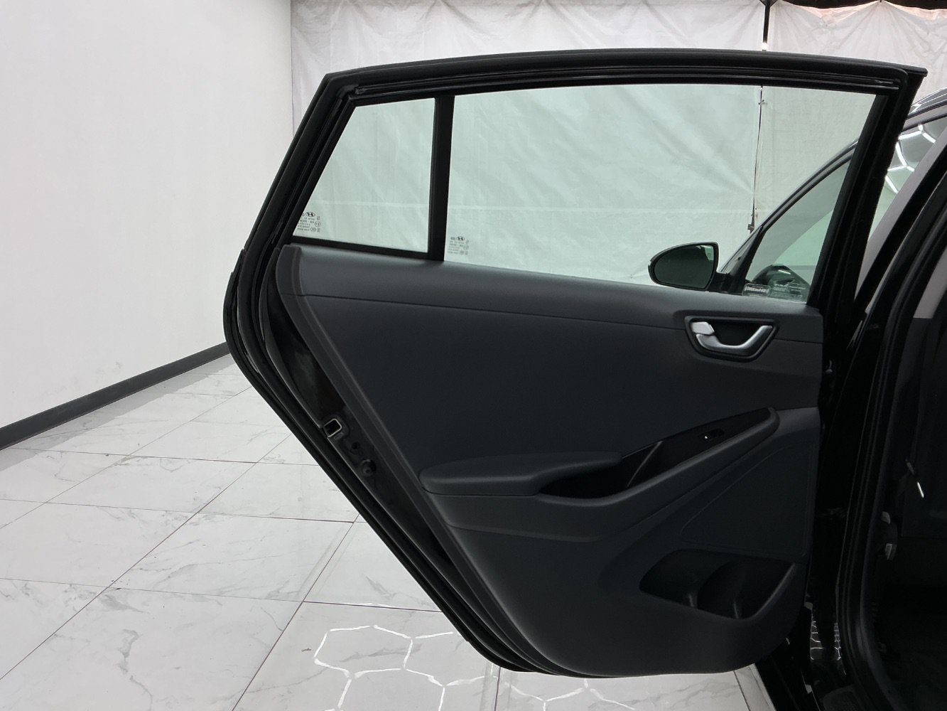 Used 2019 Hyundai Ioniq Limited FWD image 24