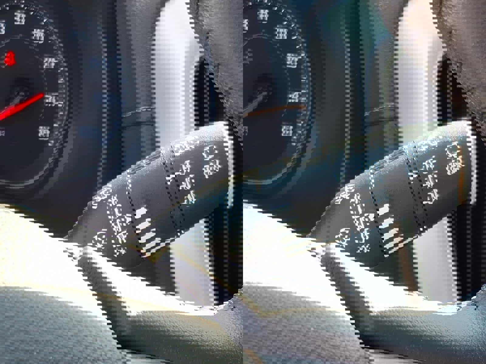 Certified 2020 GMC Terrain SLE w/ Driver Convenience Package image 18