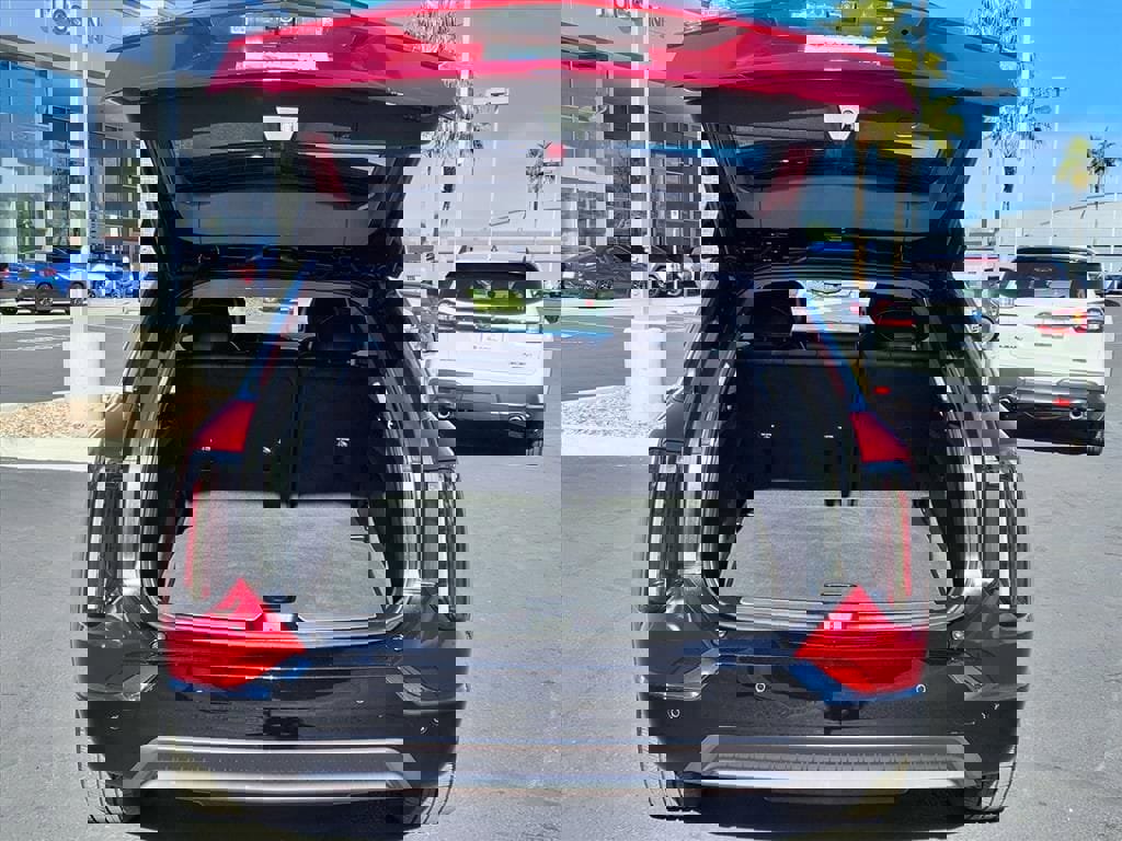 Used 2025 Cadillac Optiq Sport 1 image 17