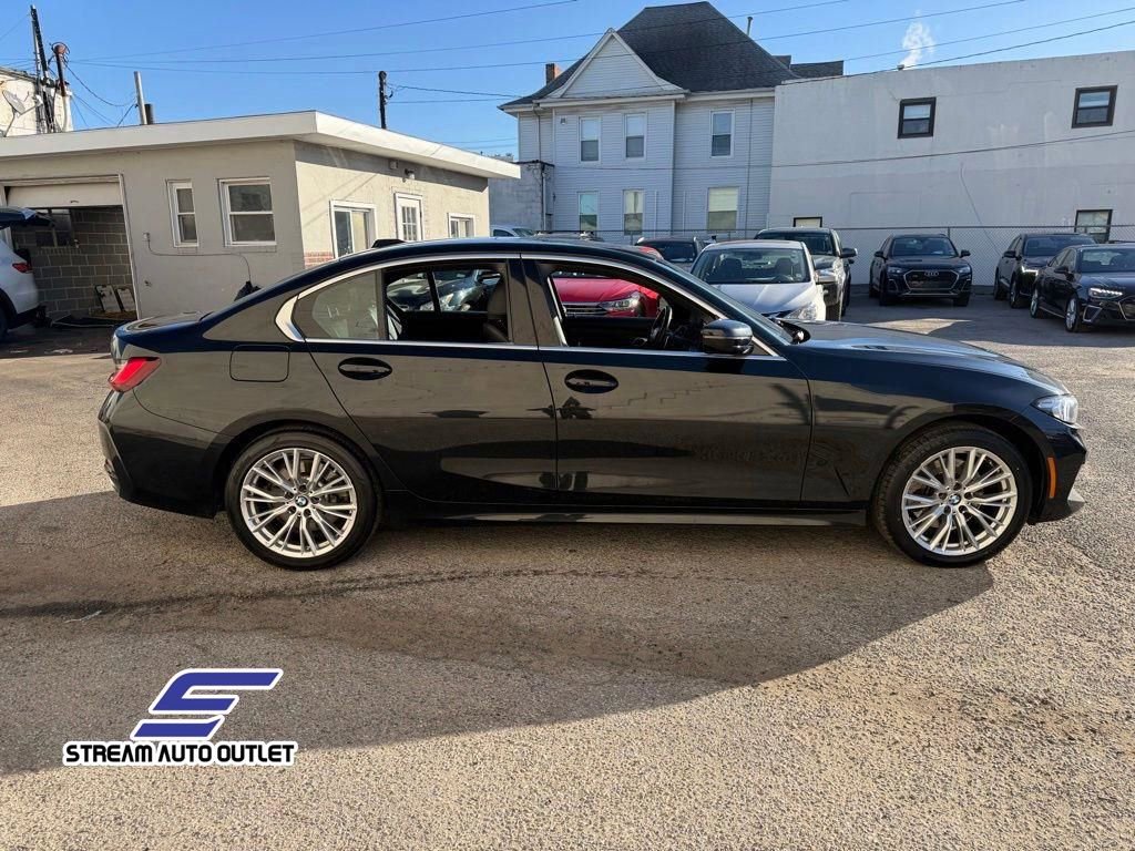 Used 2024 BMW 330i xDrive Sedan image 9
