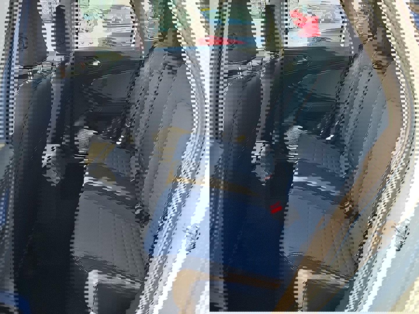 Used 2025 Volkswagen Jetta SE image 24