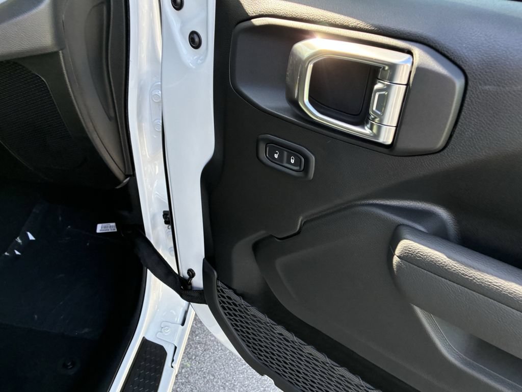 New 2026 Jeep Wrangler Sport AWD/4WD image 30