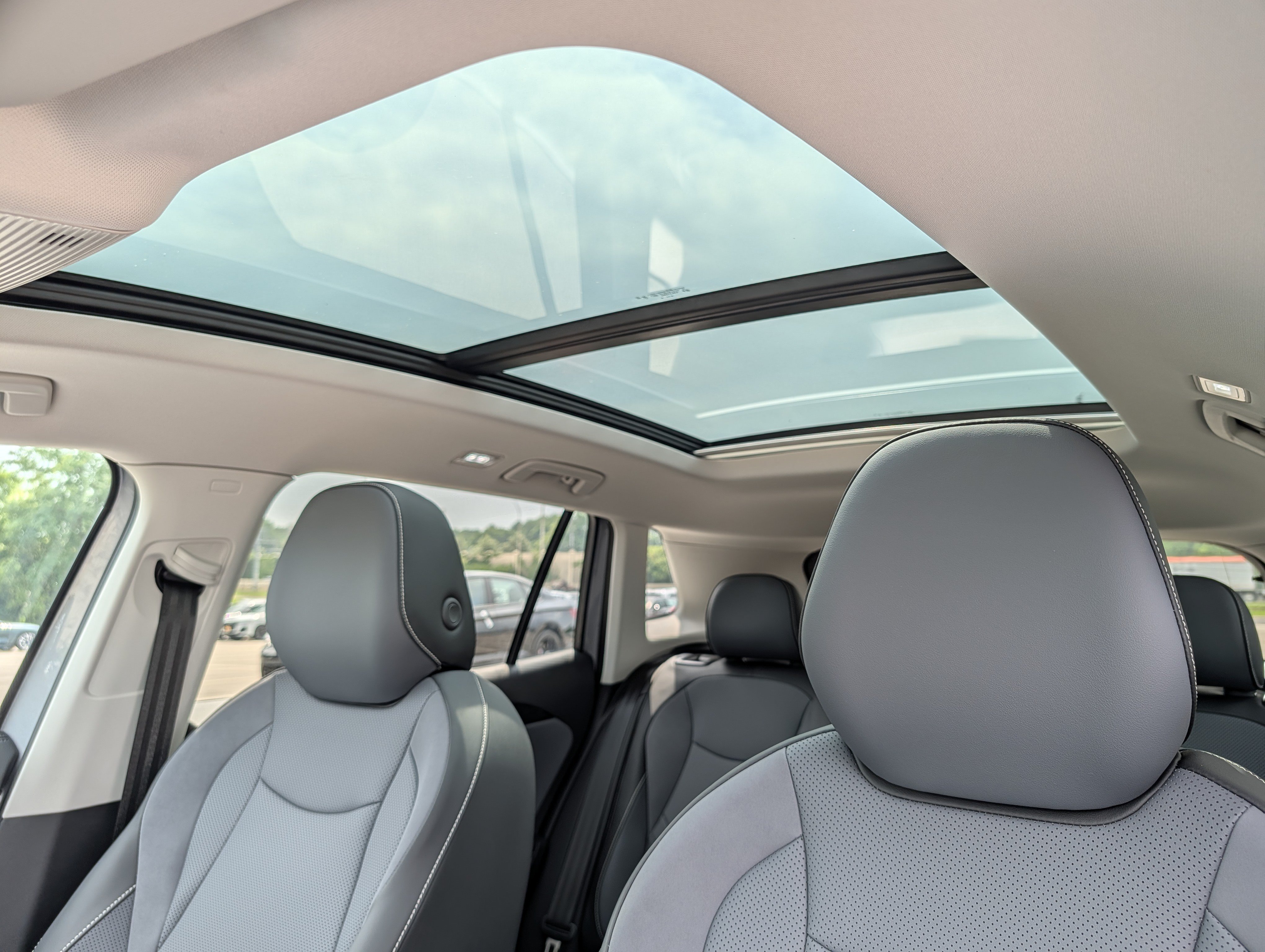 Certified 2026 Volkswagen Tiguan SE AWD/4WD image 20