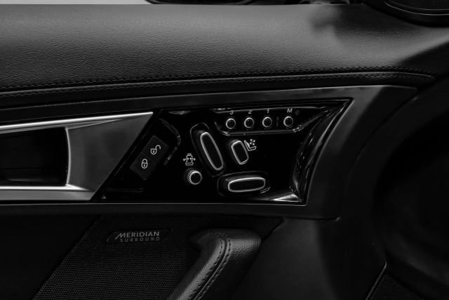 Used 2017 Jaguar F-TYPE S AWD/4WD image 34