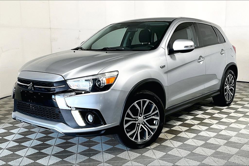 Used 2019 Mitsubishi Outlander Sport SE image 2