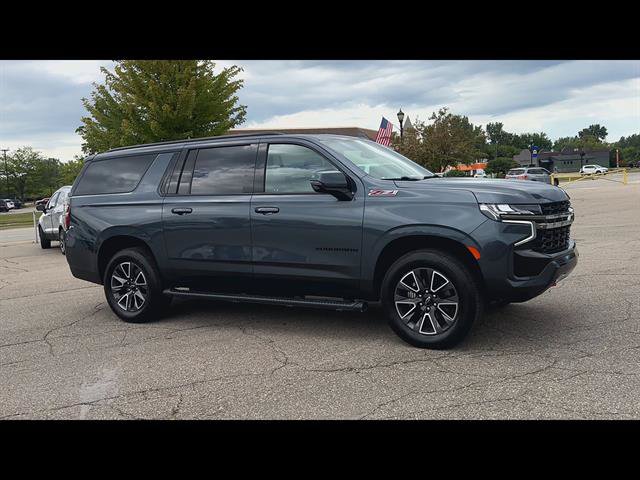 Used 2021 Chevrolet Suburban Z71 w/ Z71 Signature Package AWD/4WD image 27