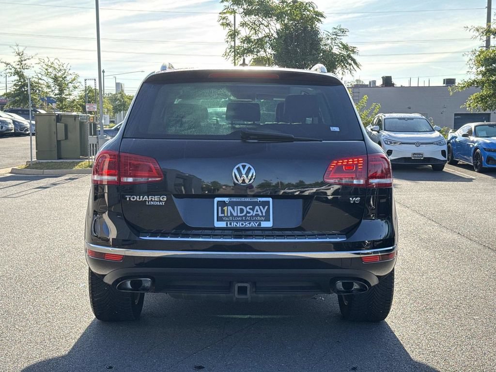 Used 2015 Volkswagen Touareg VR6 AWD/4WD image 4