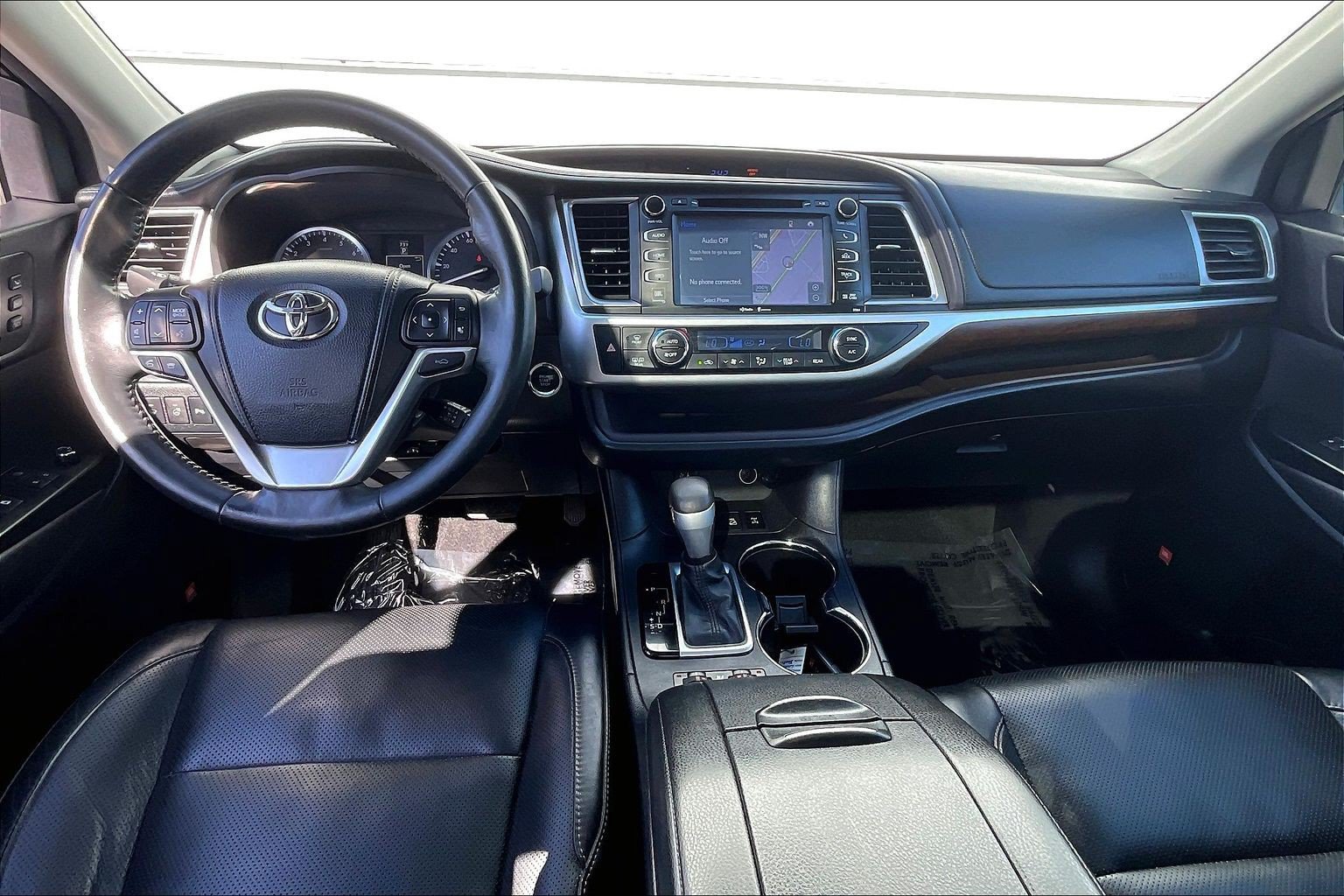 Used 2014 Toyota Highlander Limited Platinum AWD/4WD image 19