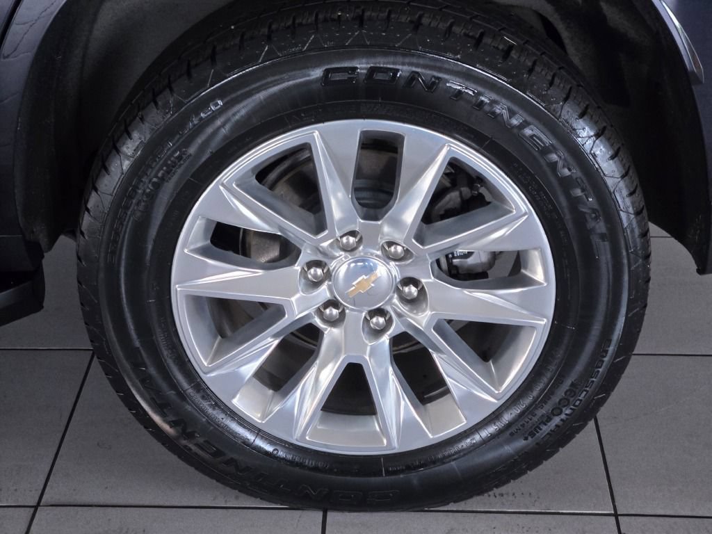Certified 2025 Chevrolet Tahoe Premier AWD/4WD image 19