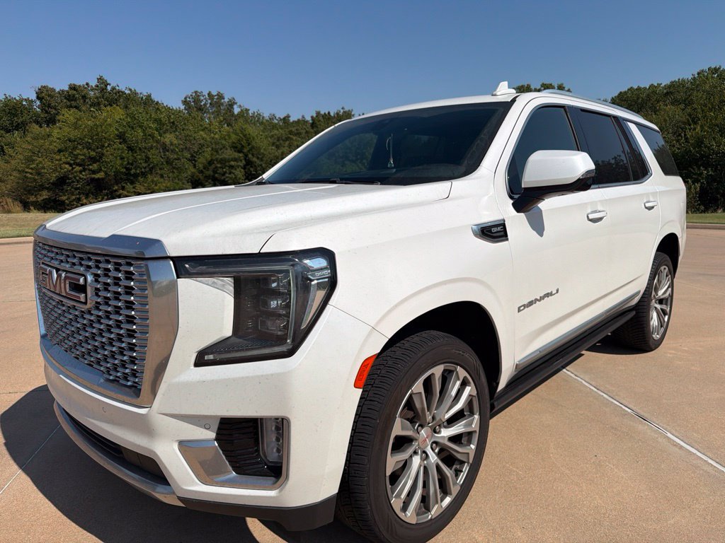Used 2021 GMC Yukon Denali w/ Denali Premium Package AWD/4WD image 9