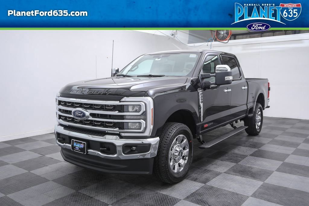 New 2025 Ford F250 King Ranch w/ Chrome Package AWD/4WD video 3