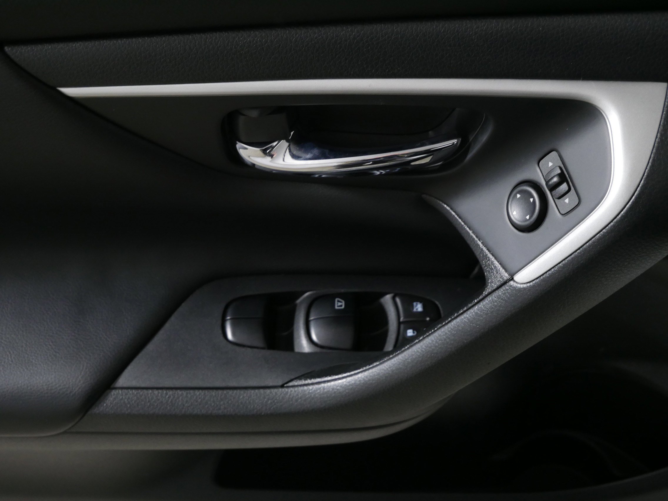 Used 2017 Nissan Altima 2.5 S w/ Power Driver Seat Package image 19