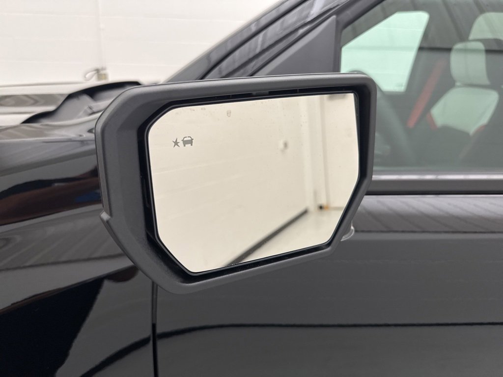 New 2025 GMC Canyon AT4 w/ AT4X Package image 10