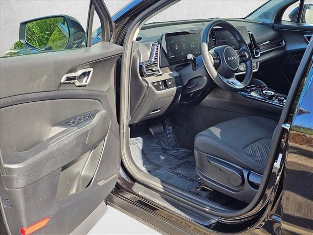 Used 2023 Kia Sportage LX AWD/4WD image 19