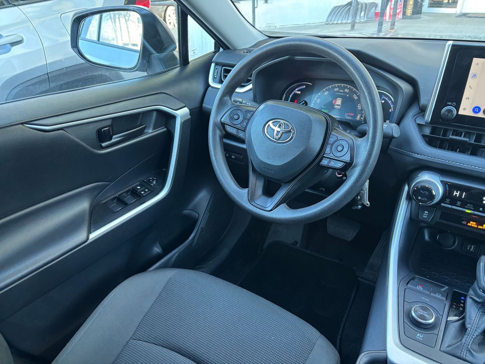 Used 2025 Toyota RAV4 LE image 30