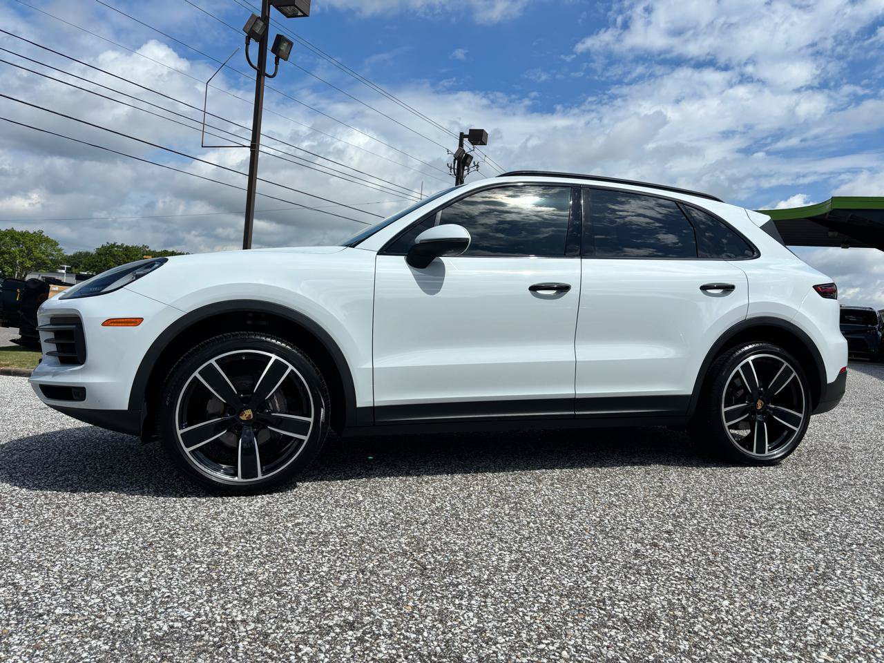 Used 2019 Porsche Cayenne AWD/4WD image 2