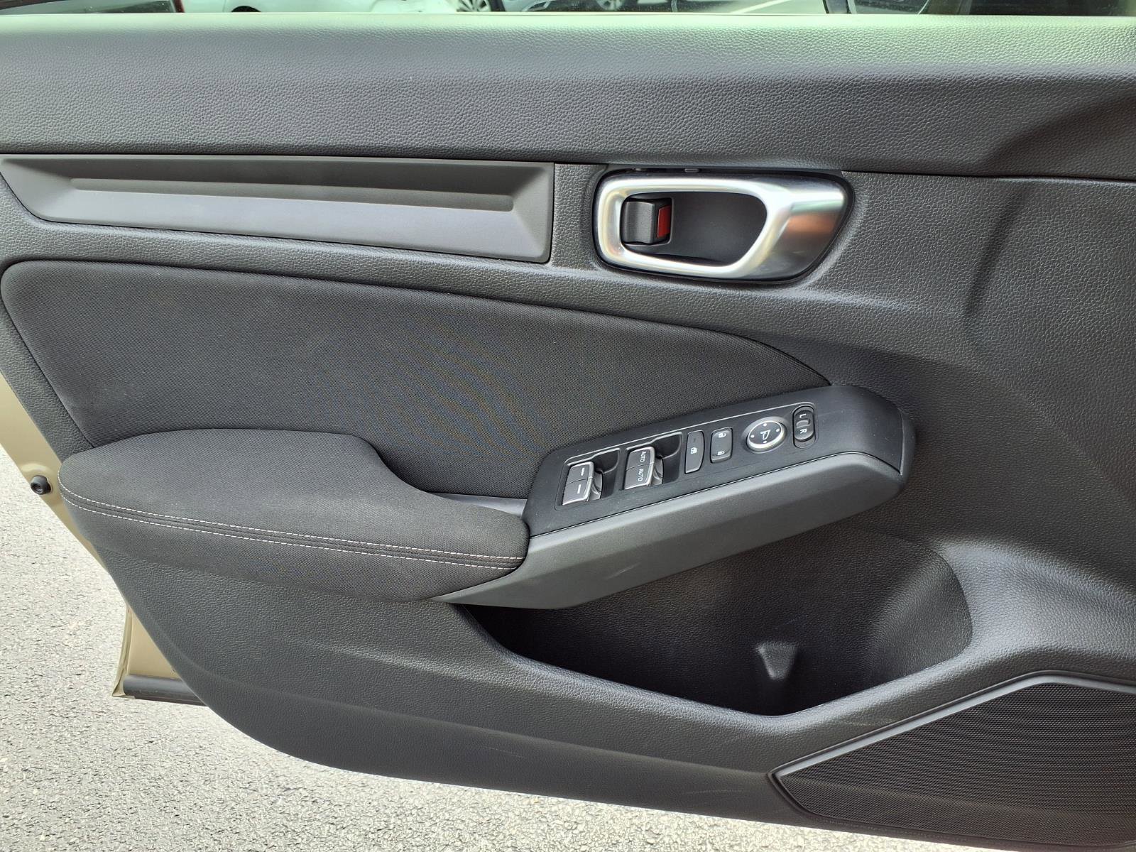Used 2025 Honda Civic Sport image 17