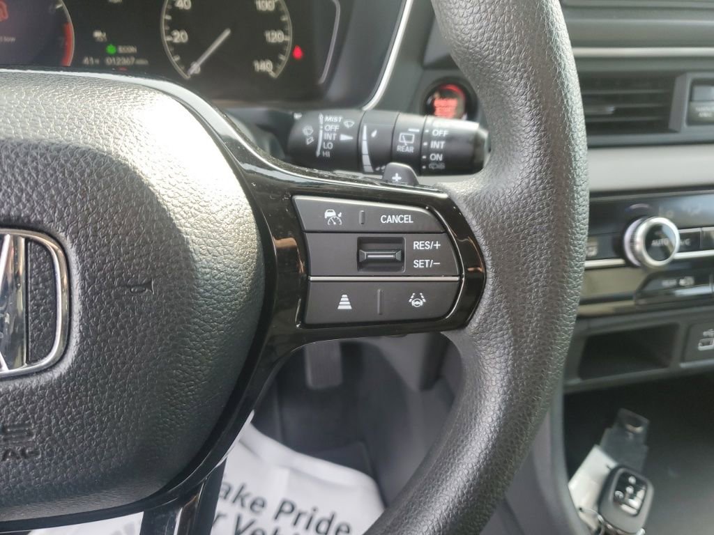 Certified 2024 Honda Pilot LX image 17