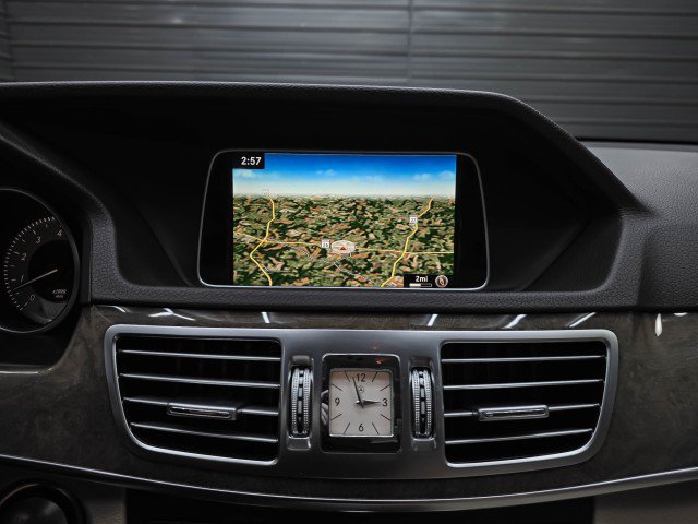 Used 2016 Mercedes-Benz E 350 Sedan image 26