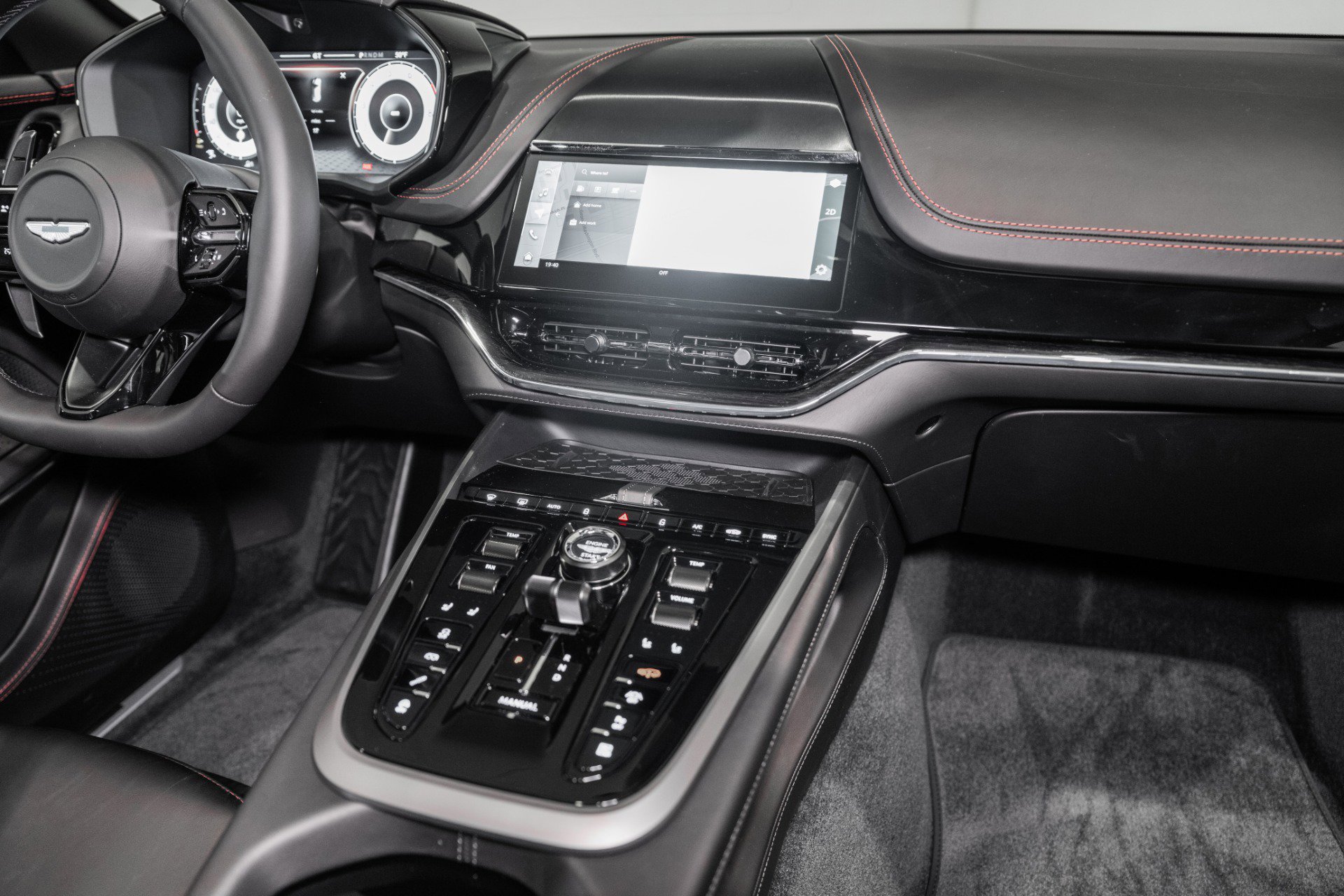 New 2026 Aston Martin DBX 707 image 27