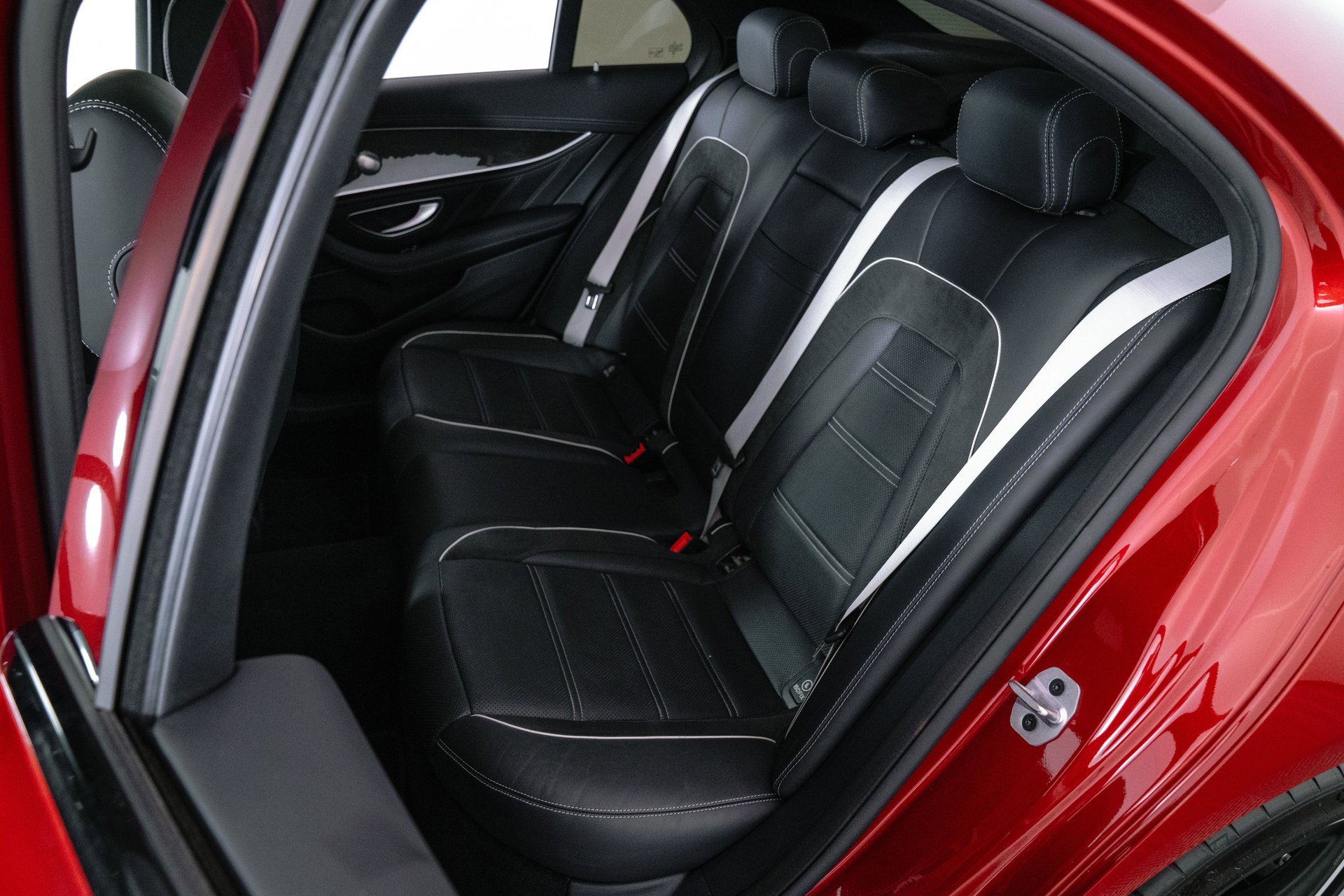 Used 2023 Mercedes-Benz E 63 AMG S image 19