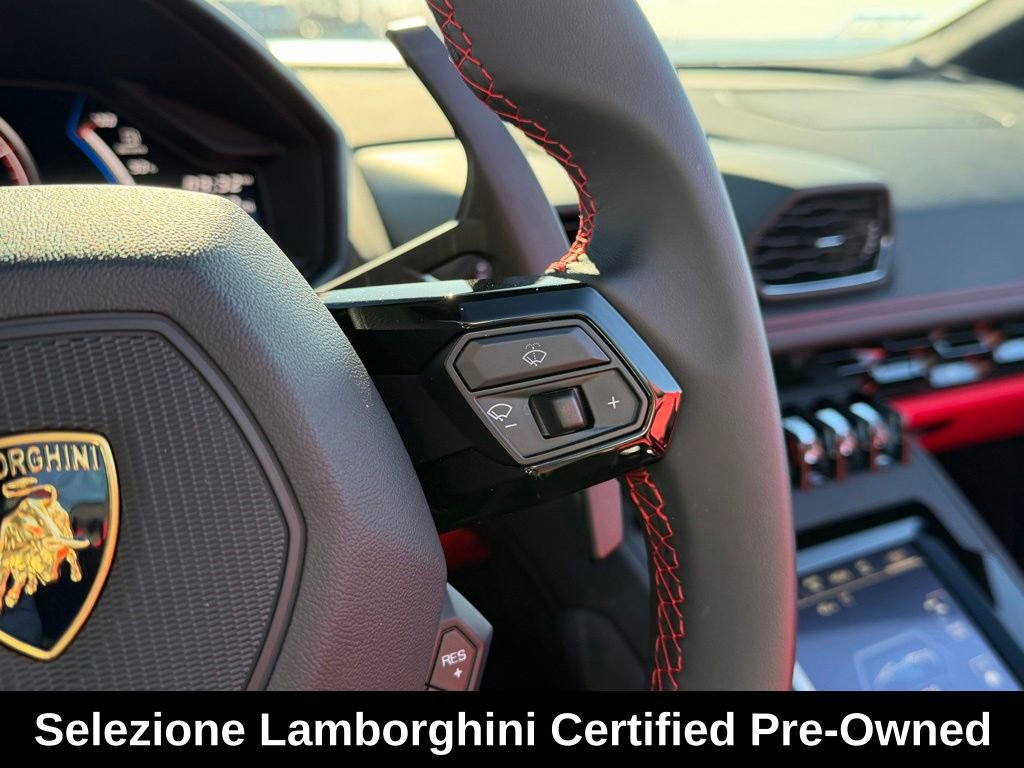 Used 2024 Lamborghini Huracan EVO image 28