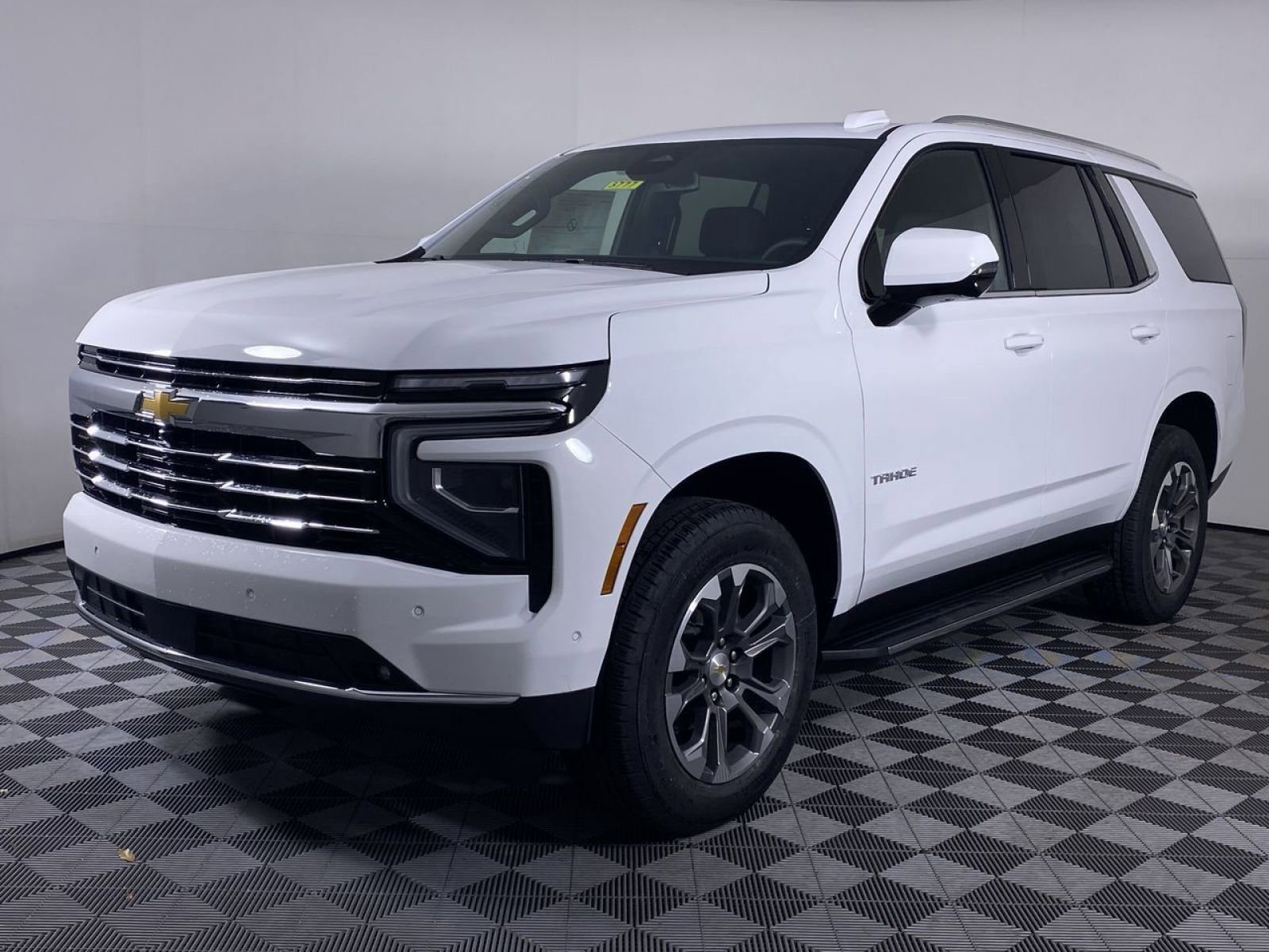 New 2026 Chevrolet Tahoe LT w/ Comfort Package AWD/4WD image 17