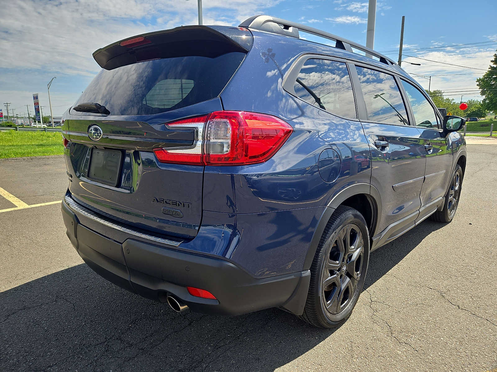 Used 2024 Subaru Ascent Onyx Edition AWD/4WD image 6
