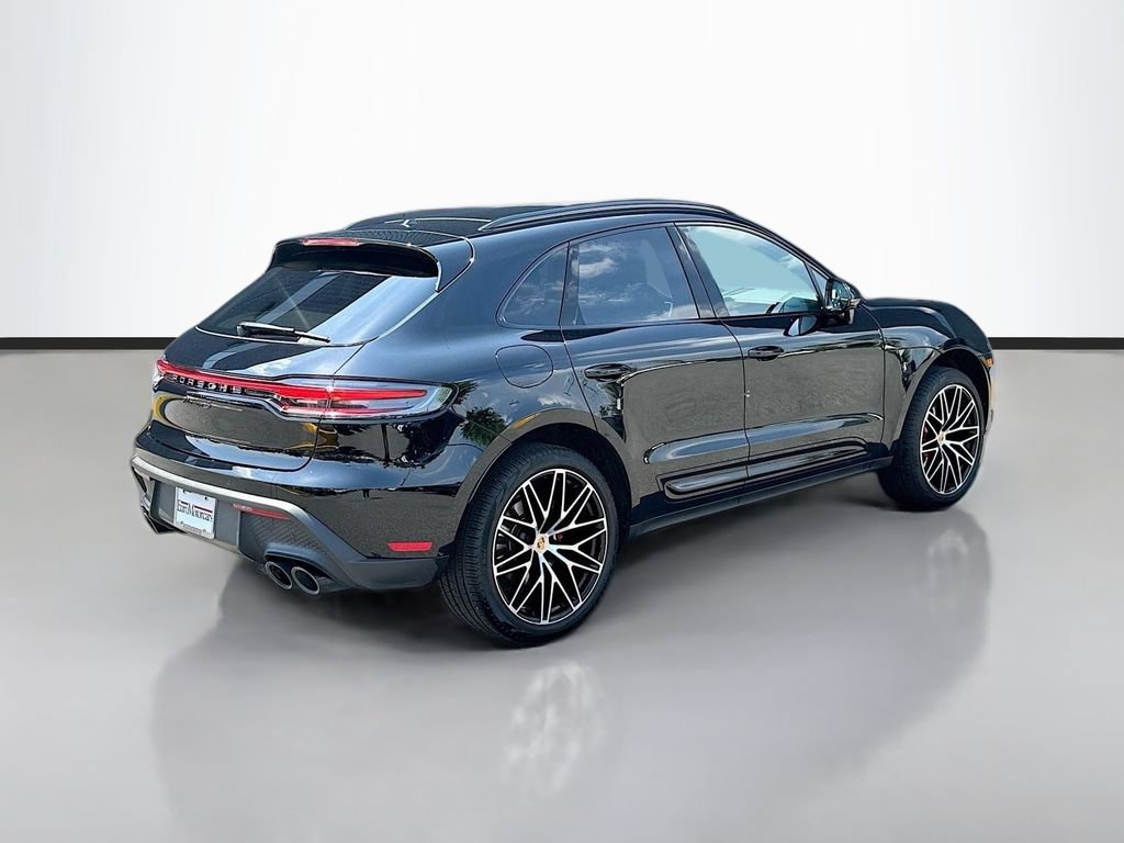Certified 2025 Porsche Macan S AWD/4WD image 9