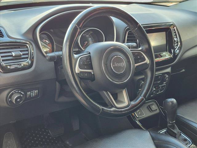 Used 2021 Jeep Compass Latitude FWD image 10