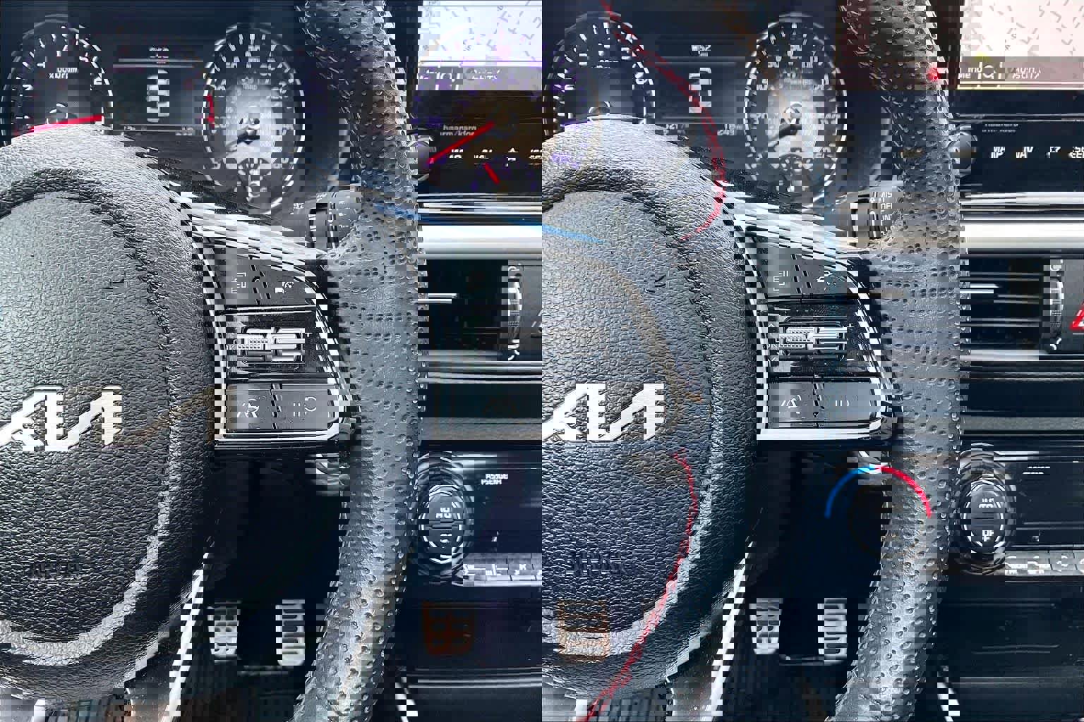 Used 2023 Kia Forte GT image 25