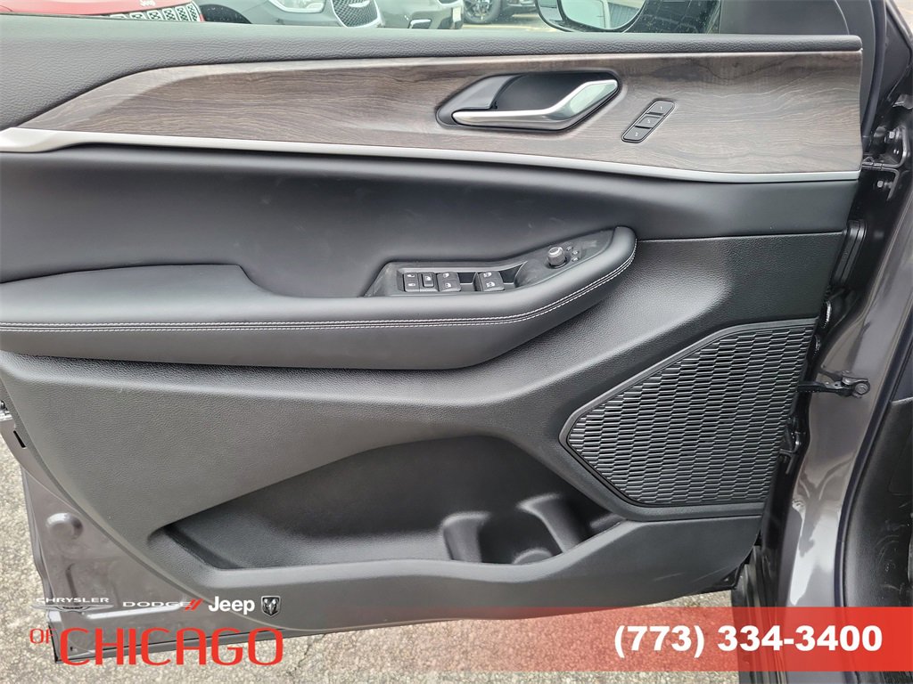 New 2025 Jeep Grand Cherokee Limited image 20