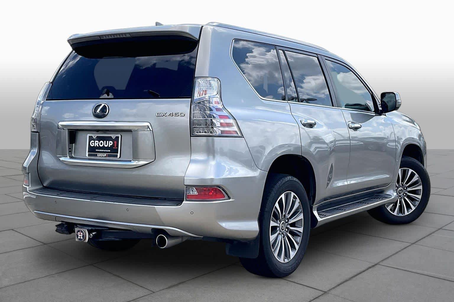 Used 2021 Lexus GX 460 Luxury w/ Off Road Package AWD/4WD image 11