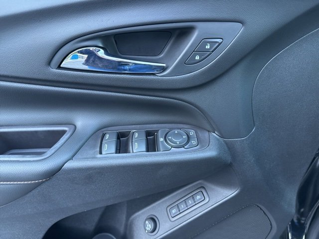 Used 2020 Chevrolet Equinox Premier image 12