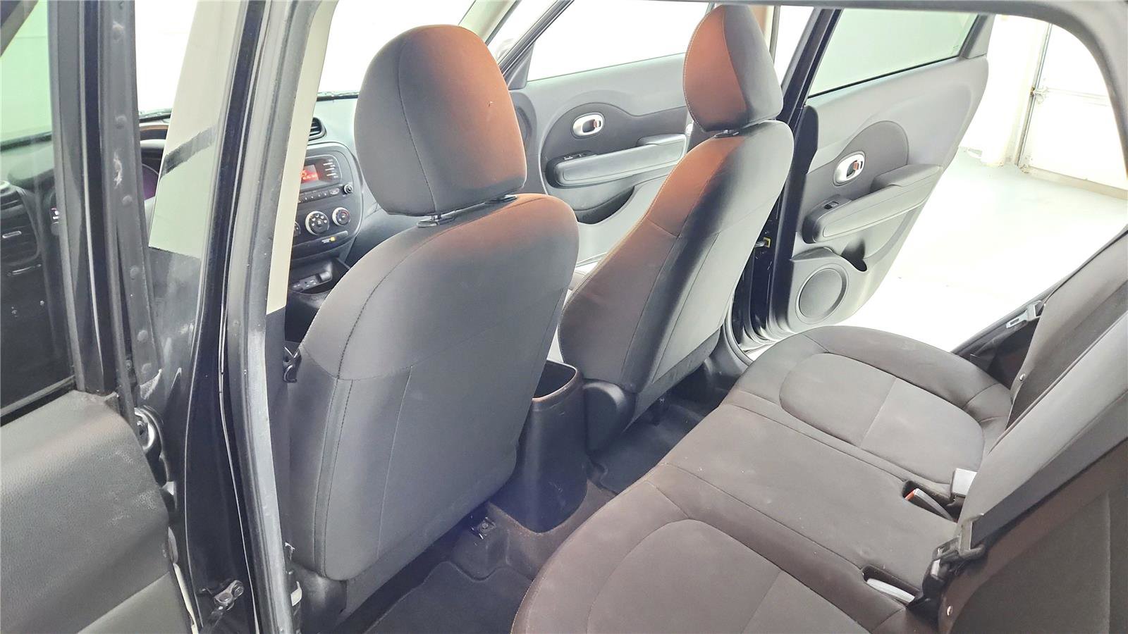 Used 2015 Kia Soul image 24