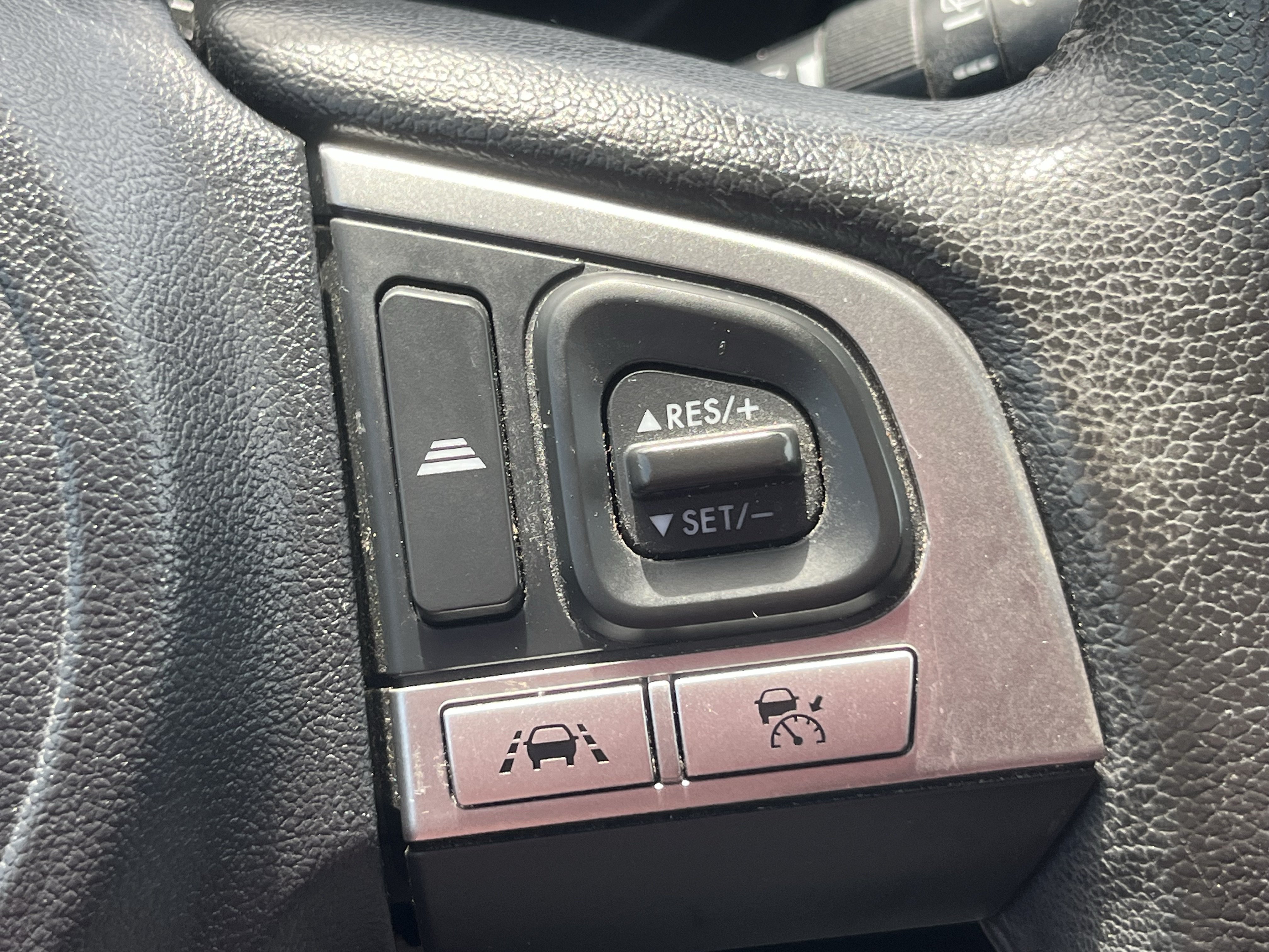 Used 2017 Subaru Forester 2.5i Touring AWD/4WD image 24
