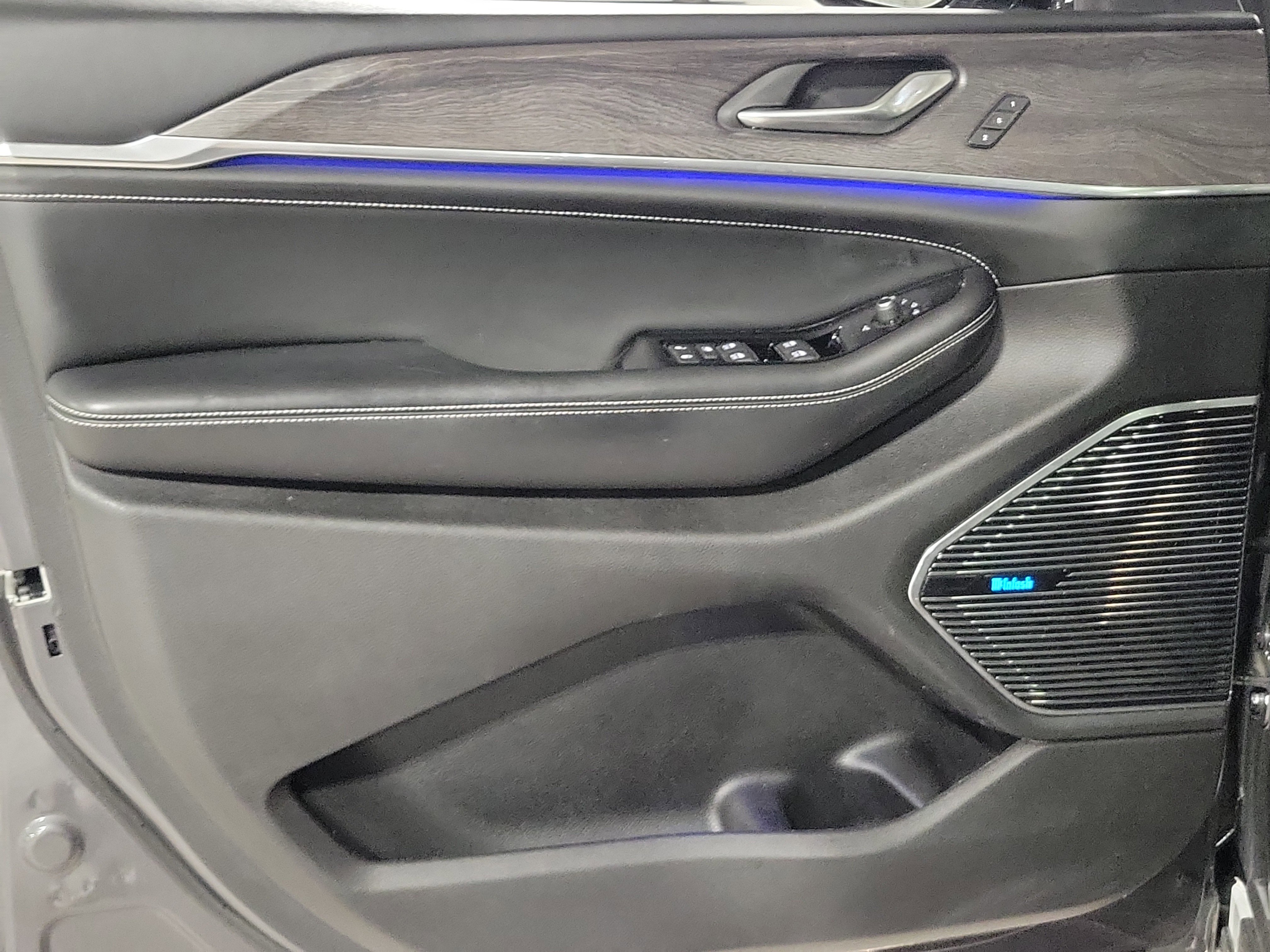 Used 2023 Jeep Grand Cherokee L Overland image 27